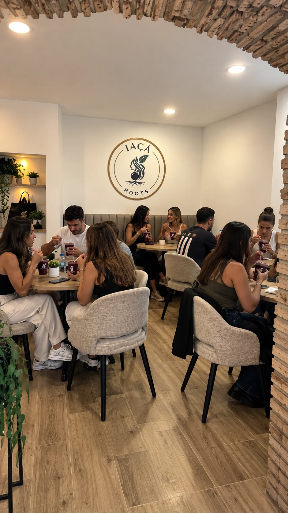 Clientes no espaço IAÇÁ Roots